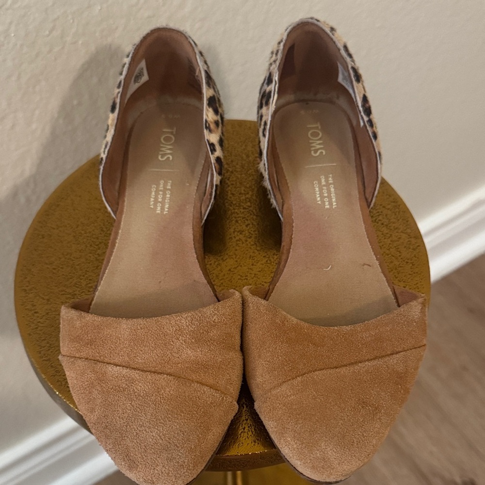 TOMS Women's Brown and Leopard Print Flats